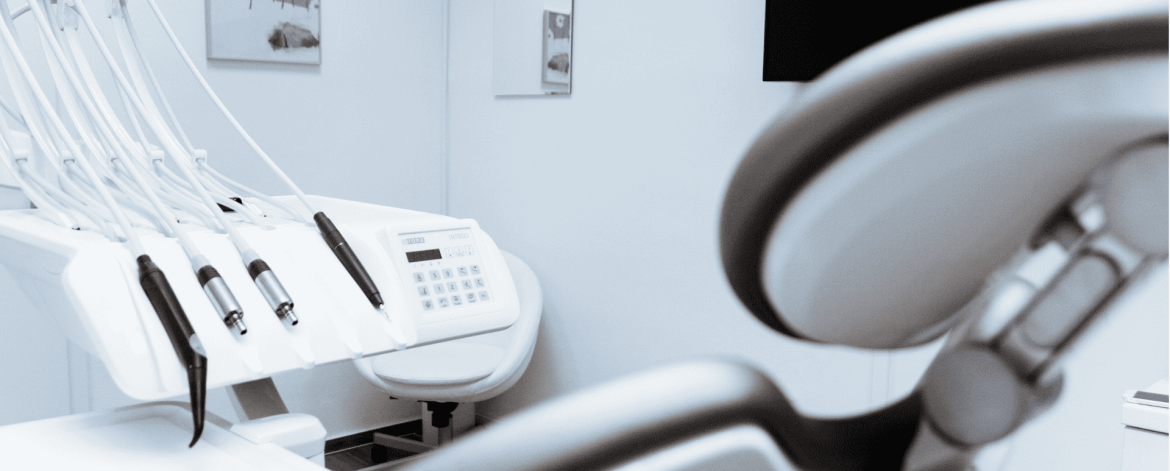 Bright modern dental operatory with digital workstation – HIPAA-compliant Open Dental backup and secure IT management services for Bay Area dental practices.