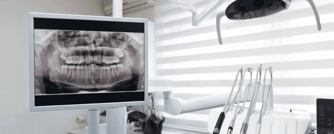 Dental clinic using managed IT services to prevent common technology issues
