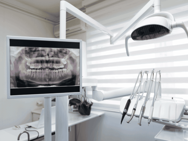 Dental clinic using managed IT services to prevent common technology issues